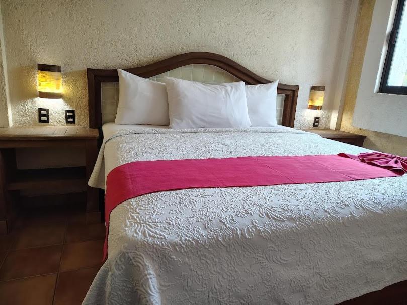 Hotel Coral Cuernavaca Resort & Spa เตมิกซ์โก ภายนอก รูปภาพ